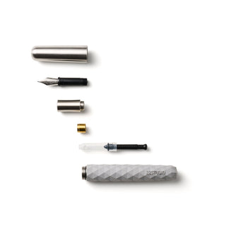 22STUDIO - Polygon Fountain Pen Gift Set (Pen+Pen Rest) - KOHEZI