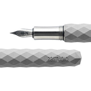 22STUDIO - Polygon Fountain Pen (Grey) - KOHEZI