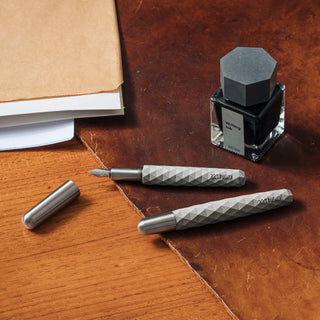 22STUDIO - Polygon Fountain Pen (Grey) - KOHEZI