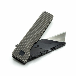 Exceed Designs - TiRant ULTRA HotSwap™ V2 Quick - Release RAZOR Blade Holder (Jet - Black & Contoured Tempered Stainless) Straight Choil + W/Micro - Jimping - KOHEZI