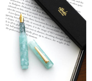 Hightide - Attache Marbled Fountain Pen (Mint) - KOHEZI