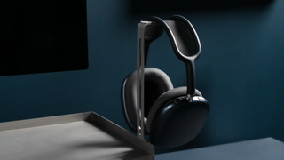 Zenlet - FlowDeck (The Headphone Stand)