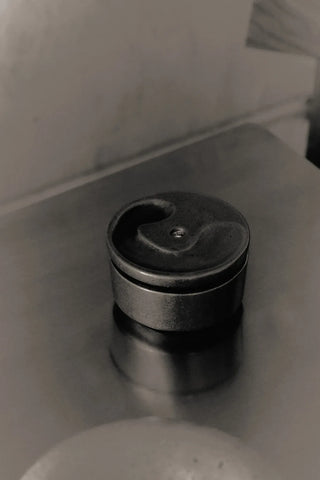 Henry Wilson - Oil Burner - Aluminium