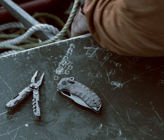 SOG - Kiku XR (Natural Linen Micarta) - KOHEZI