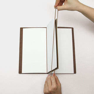 TRAVELER'S COMPANY - 021 Connecting Rubber Band TRAVELER'S notebook - KOHEZI
