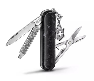 Victorinox - Classic SD Brilliant Carbon - KOHEZI