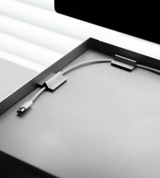 Zenlet - FlowDeck (The Cable Holder) - KOHEZI