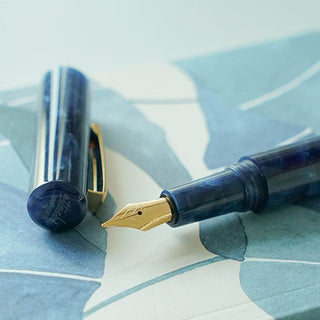 Hightide - Attache Marbled Fountain Pen (Navy) - KOHEZI