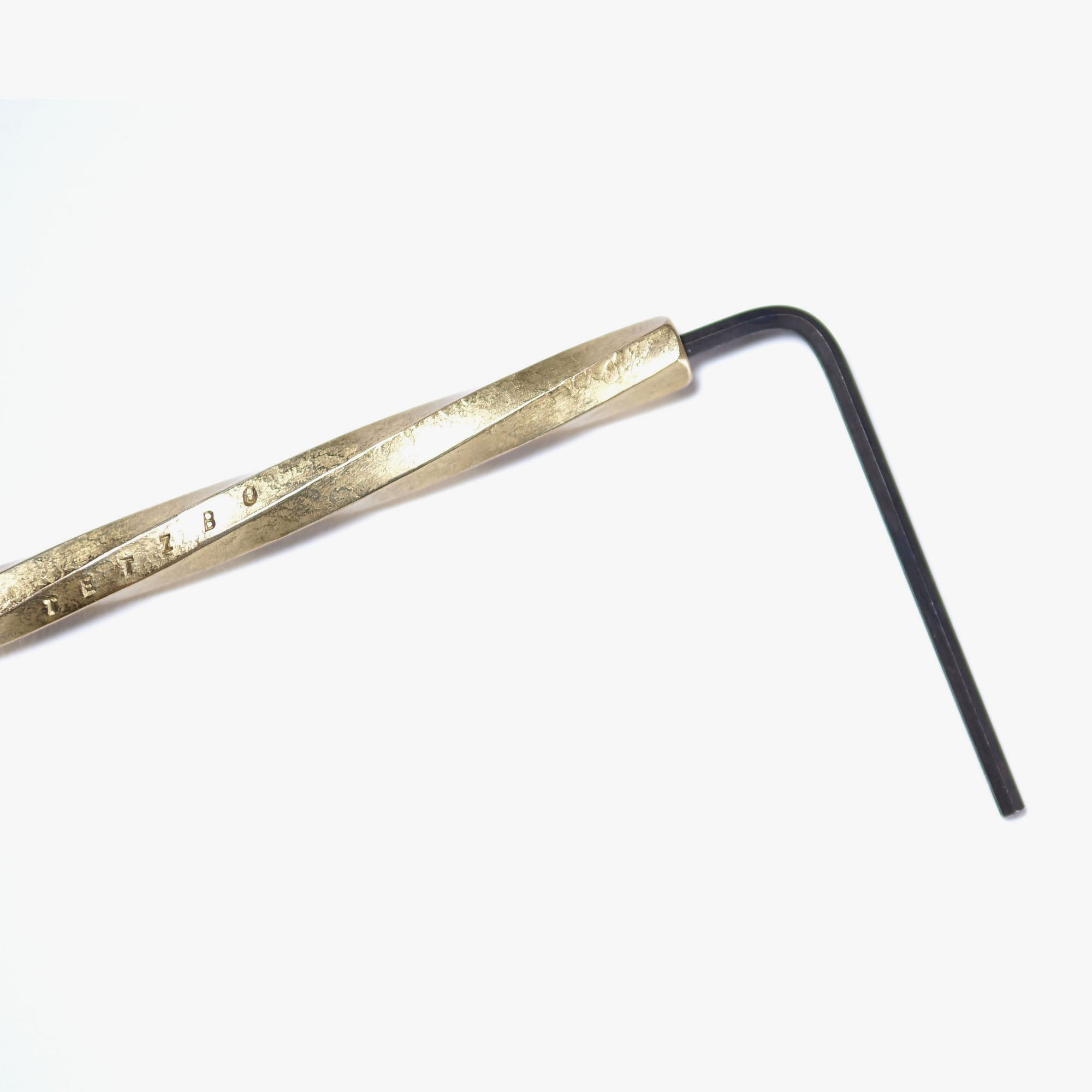 Tetzbo - Twisted Ballpoint Pen (Brass)