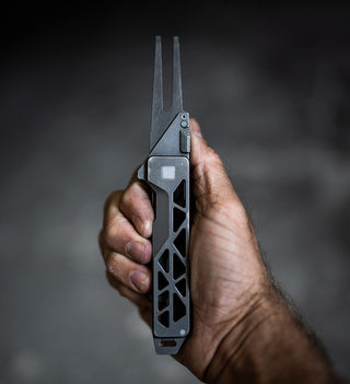 Exceed Designs - TiRant ULTRA HotSwap™ 1.5MM Premium Titanium Golf Divot Tool (Jet - Black PVD 6AL - 4V Titanium) - KOHEZI